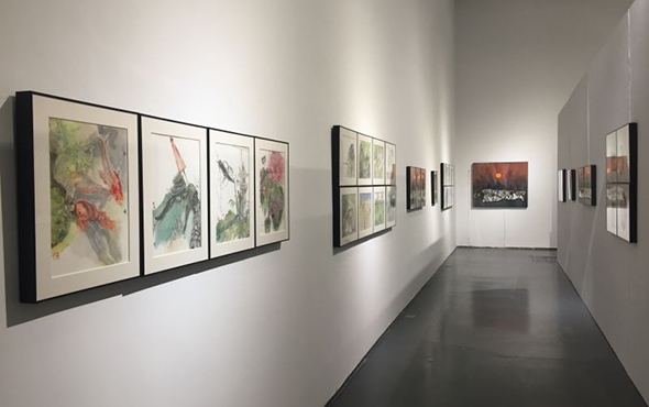 梁曦“行吟注”展：真实生命力与自然流露的交融表达