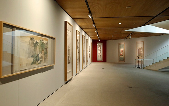 中央美术学院百年艺术精品展致敬时代变革