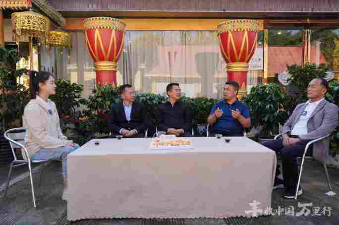 回望丰收路 启航新征程 2025丰收中国万里行收官活动成功举办 回望丰收路 启航新征程 2025丰收中国万里行收官活动成功举办