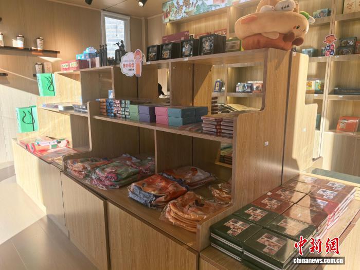 全国20家非遗机构千余件文化产品亮相古都大同 全国20家非遗机构千余件文化产品亮相古都大同