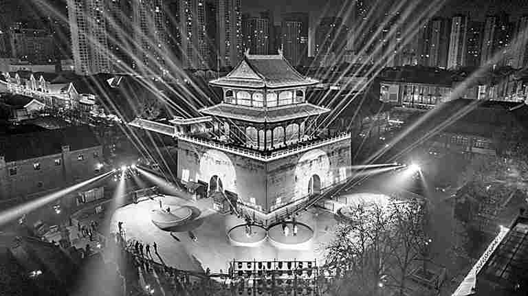 天津鼓楼商圈:文气融入烟火气 人潮激活消费潮 天津鼓楼商圈:文气融入烟火气 人潮激活消费潮