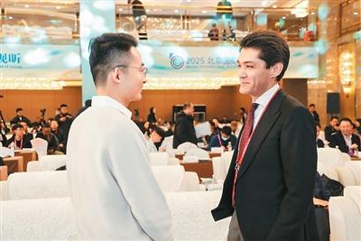 编织文明交流互鉴的金丝带 编织文明交流互鉴的金丝带